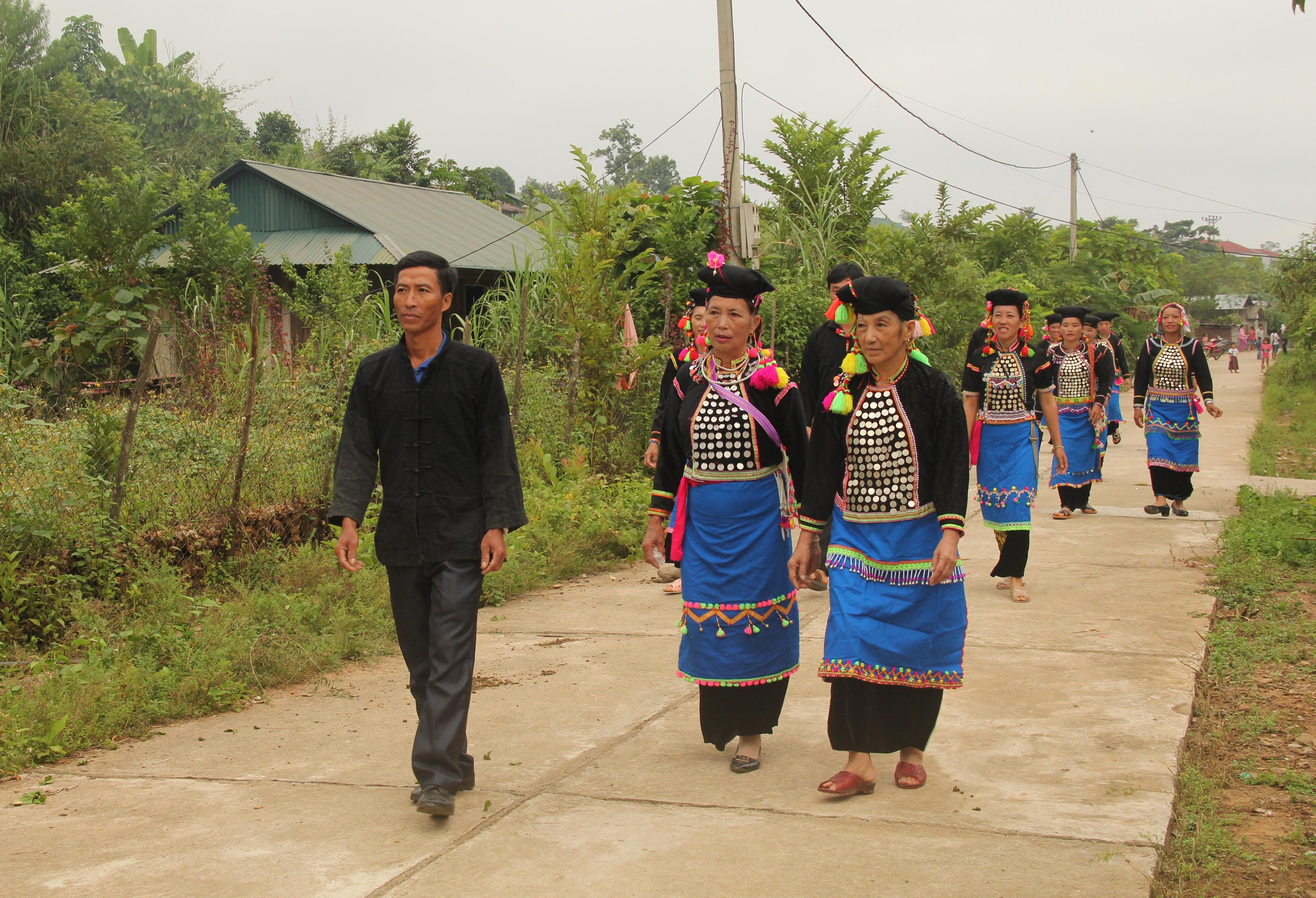Cuộc sống mới của người Si La sau khi tái định cư